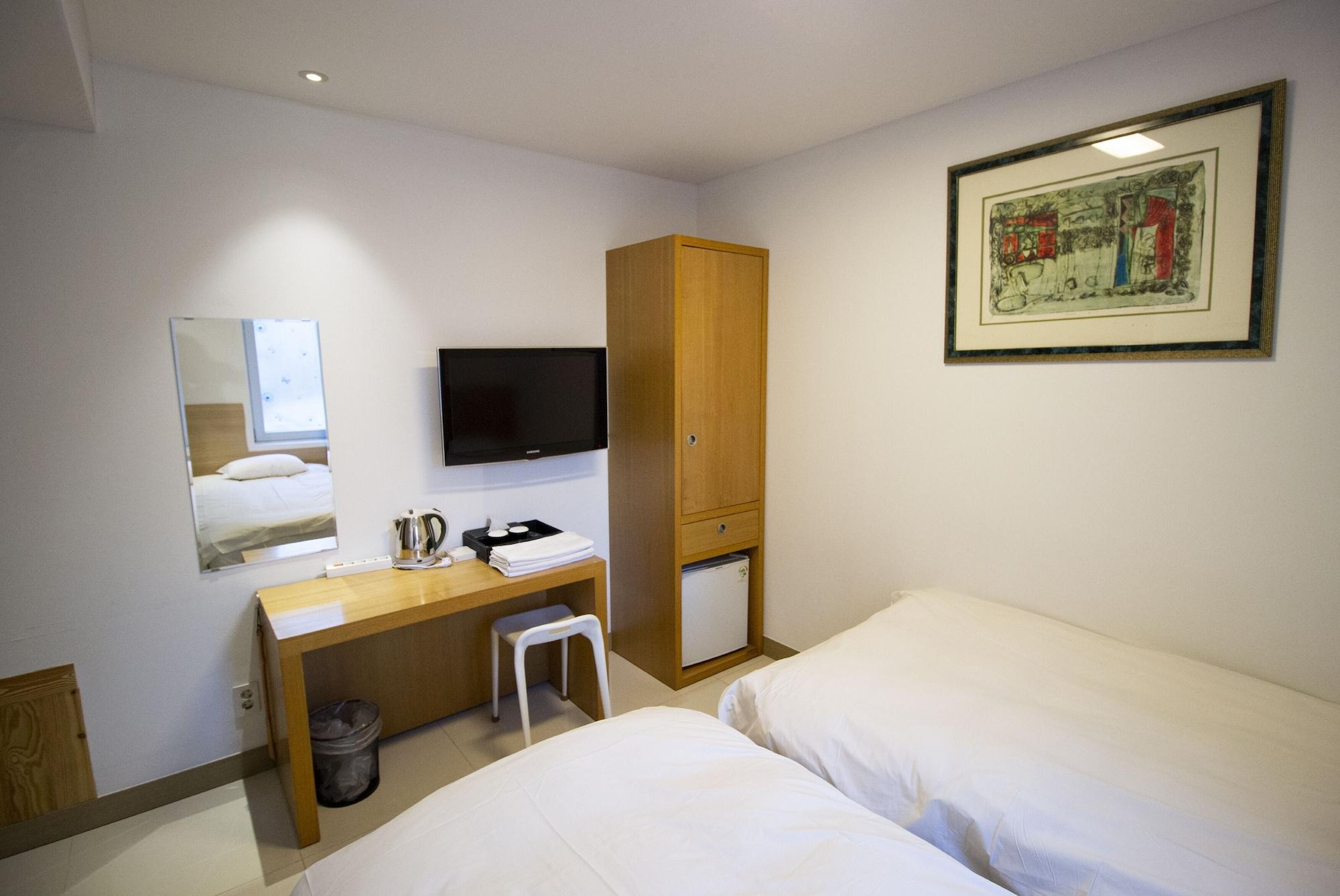 Hotel Irene City Seoul Bagian luar foto