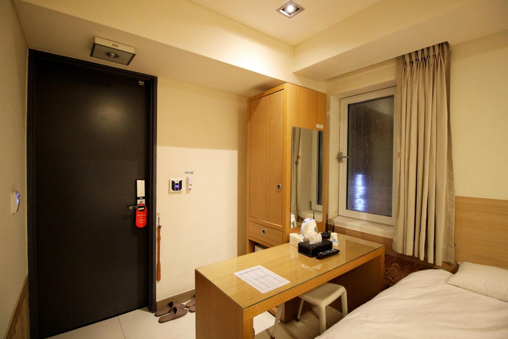Hotel Irene City Seoul Bagian luar foto